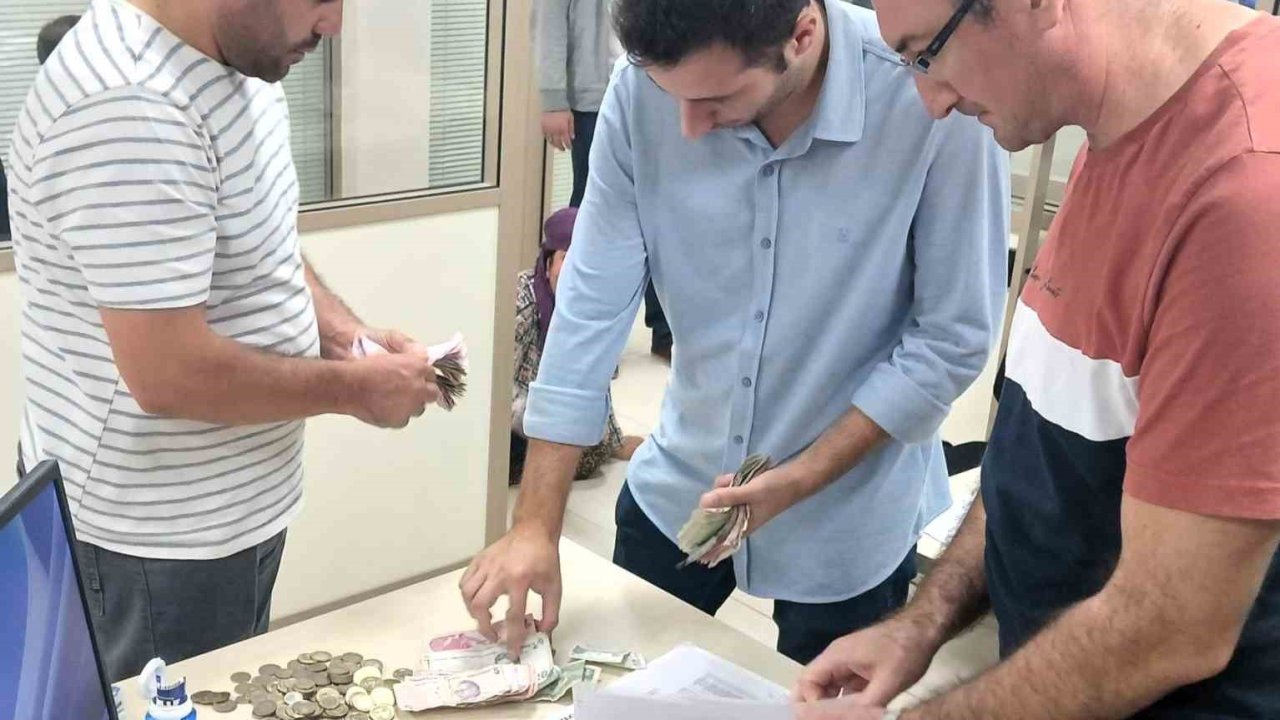 Kocaeli’de dilencilerin üzerinden 6 bin 160 lira çıktı