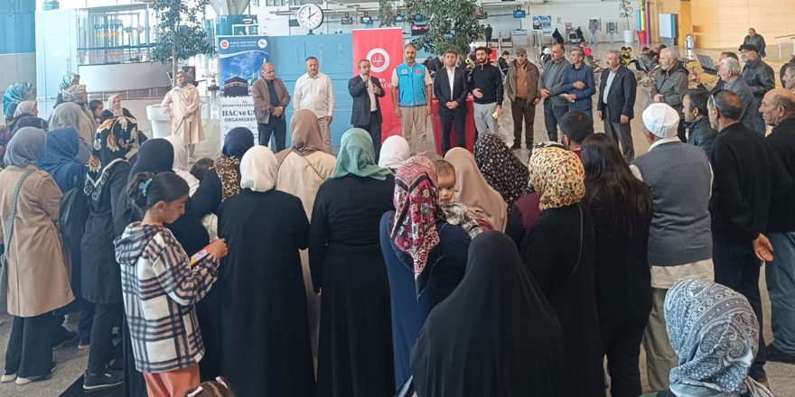 Kars’tan umre yolcuları uğurlandı