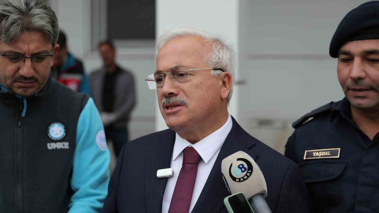 Vali Kumbuzoğlu: "Kazada 2 jandarma şehit oldu, 1 vatandaş hayatını kaybetti"