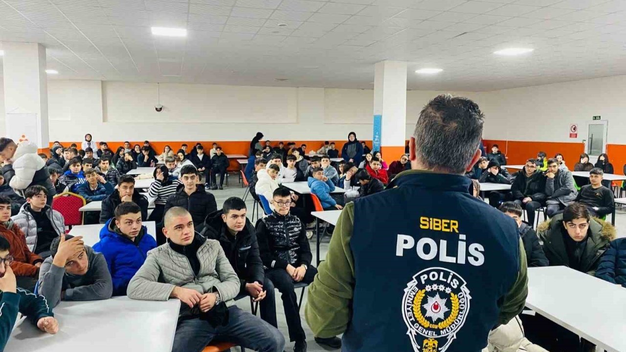 Erzurum polisinden sanal devriye