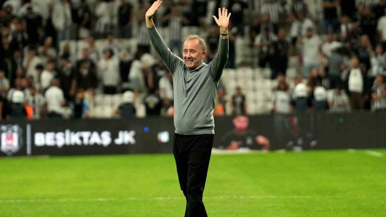 Sergen Yalçın, Beşiktaş’ın başında derbileri kaybetmiyor
