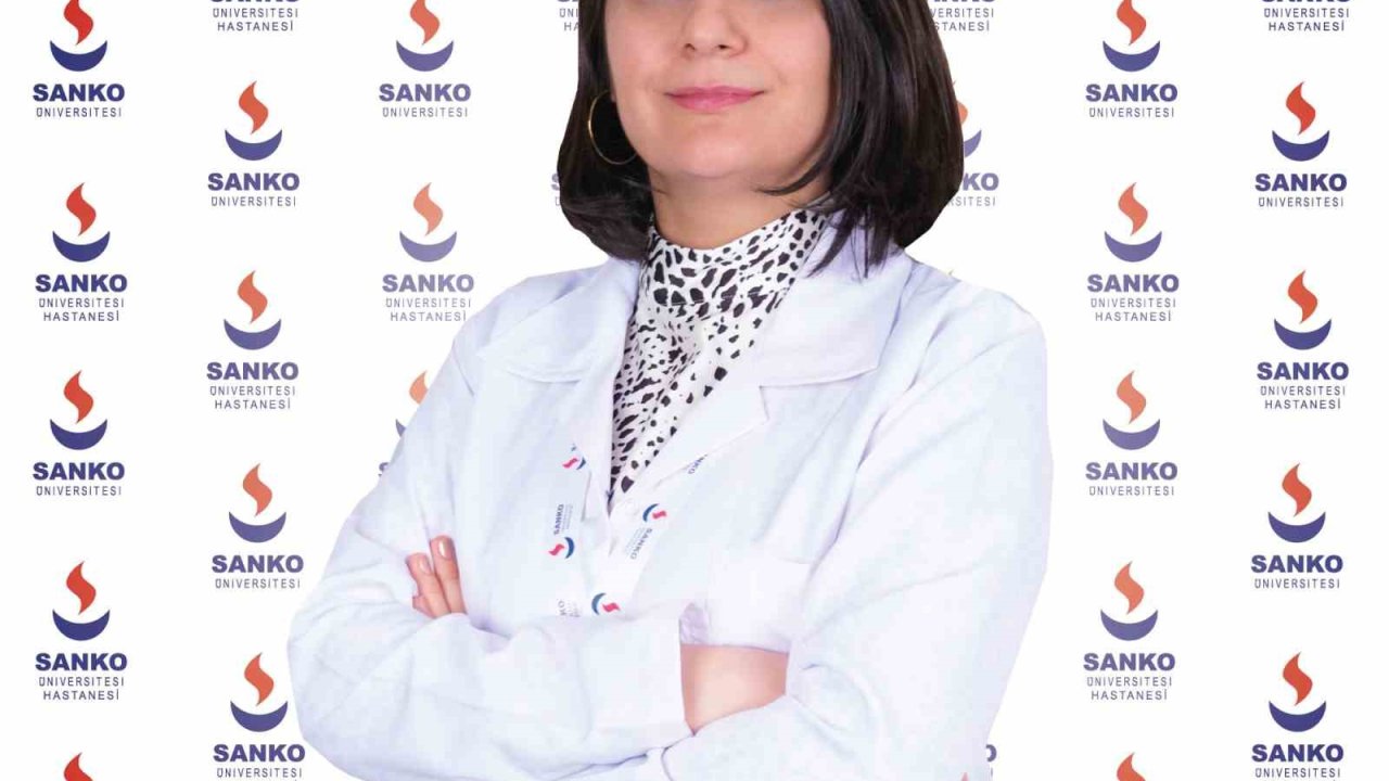 Uzm. Dr. Emine Kolu: "Ozon tedavisi, vücutta temel olarak antioksidan kapasiteyi artırır"