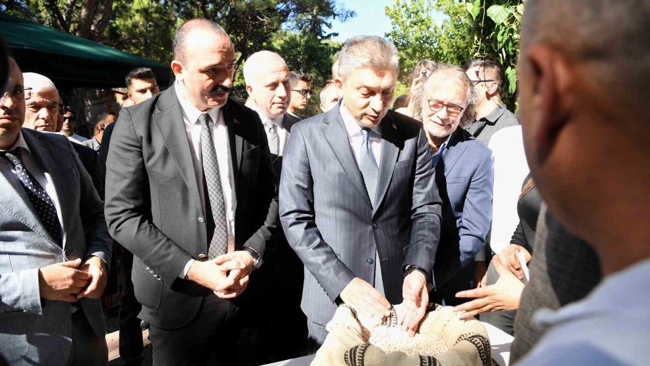 Konyaaltı’nda coğrafi işaretli ürünler tanıtıldı