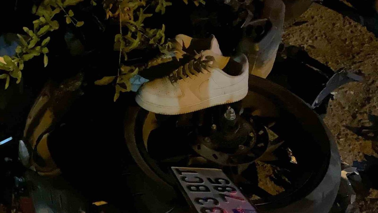 Kamyonetle çarpışan 16 yaşındaki motosiklet sürücüsü hayatını kaybetti