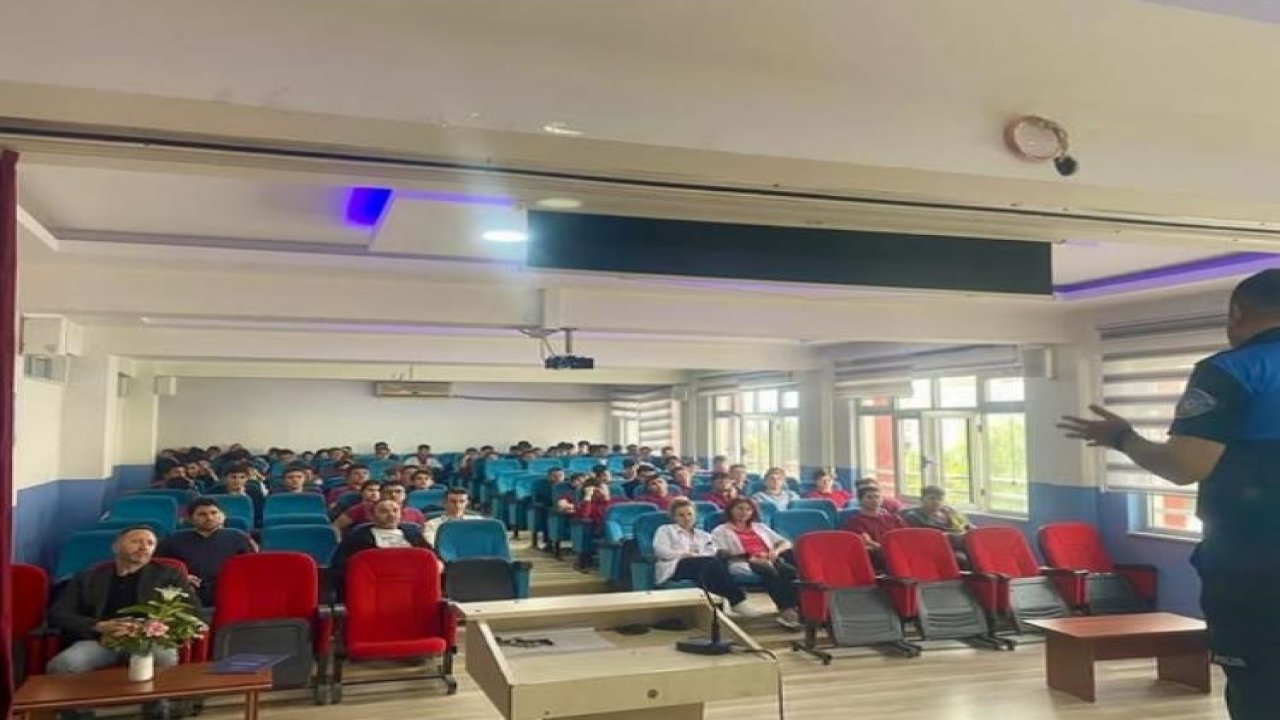 Bozüyük’te öğrencilere şiddet ve sosyal medya semineri