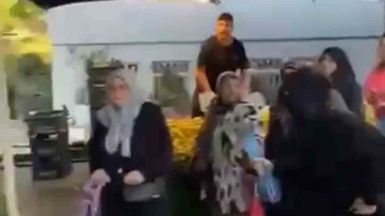 Peçeyle gizlendiler, pazarda hırsızlık yaparken yakalanınca böyle kaçtılar