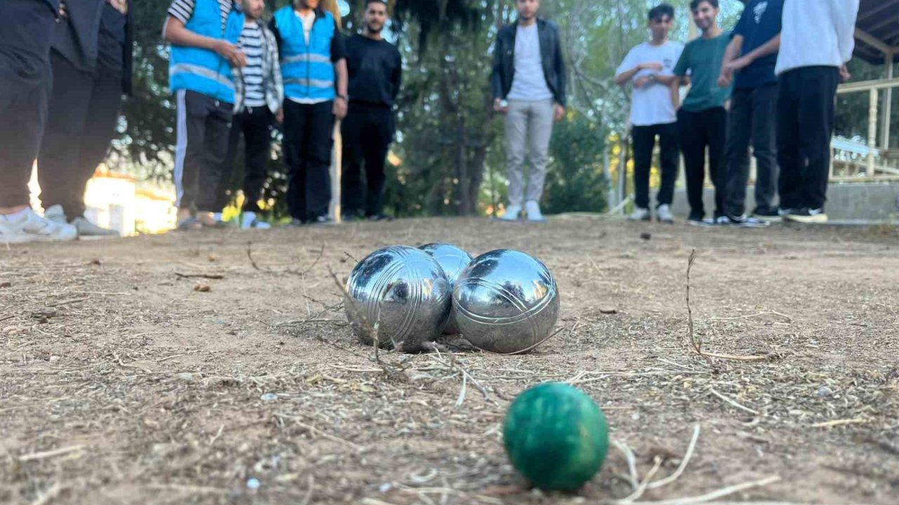 Muğla erkek öğrenci yurdunda Bocce turnuvası heyecanı