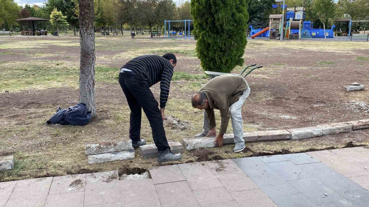 Dede Korkut Parkı’nda bakım ve onarım çalışmaları başladı