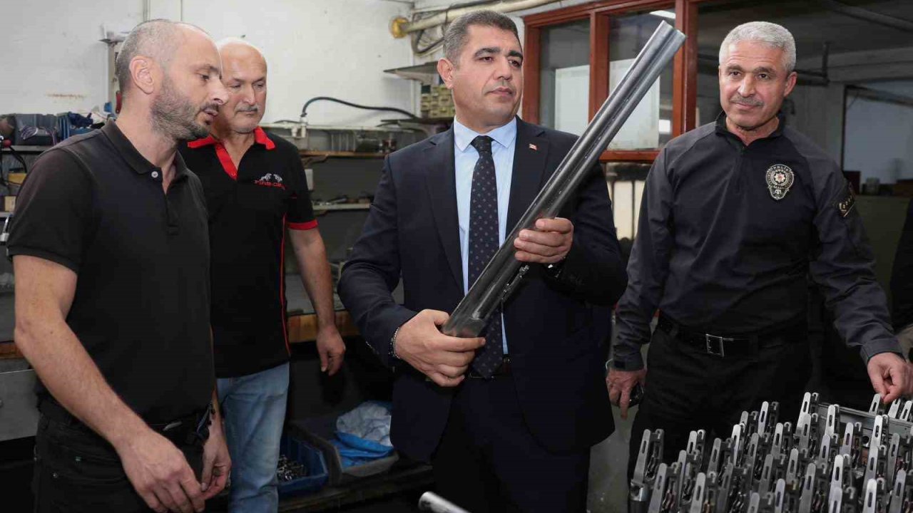 Av tüfeği üretim merkezinde inceleme
