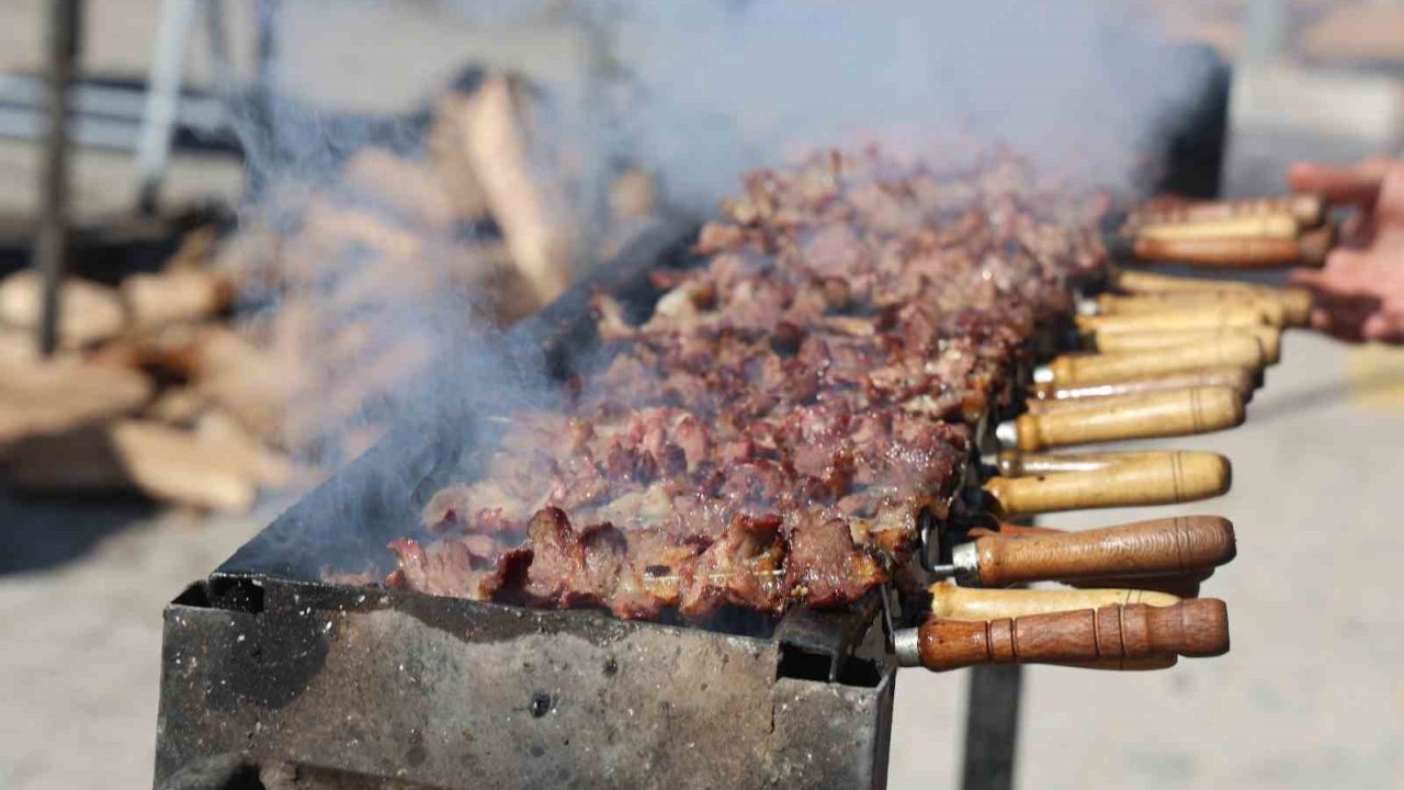 Çeşit çeşit Erzurum yöresel ürünü Konya’da