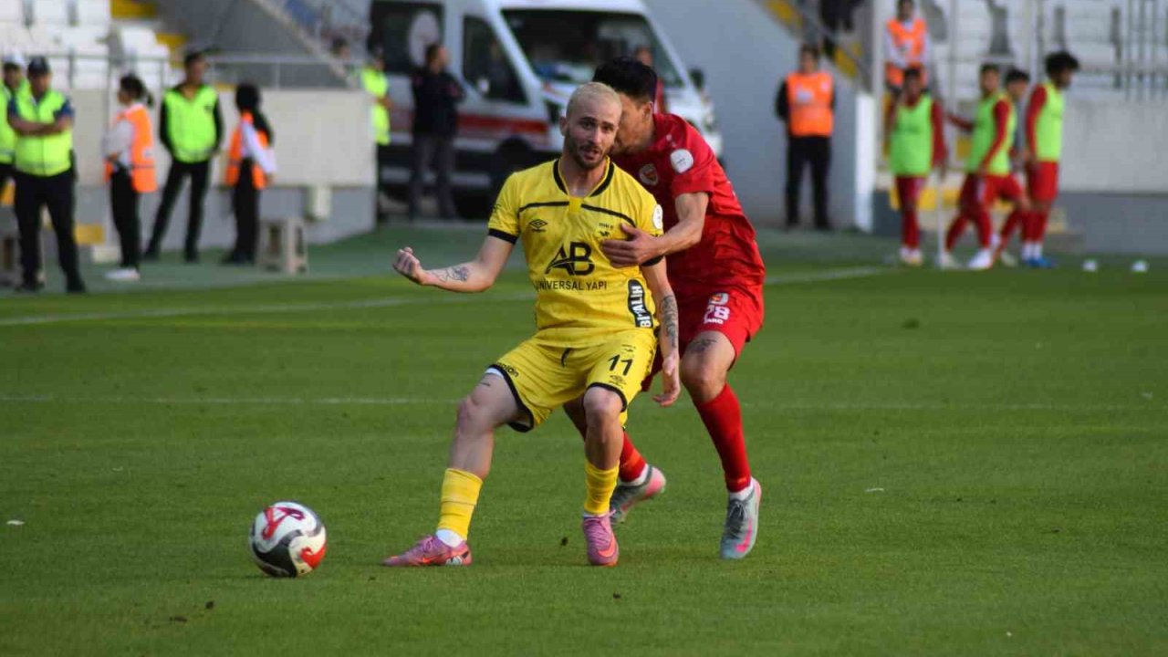 TFF 2. Lig: Karaman FK: 1 - Adana 01 FK: 3