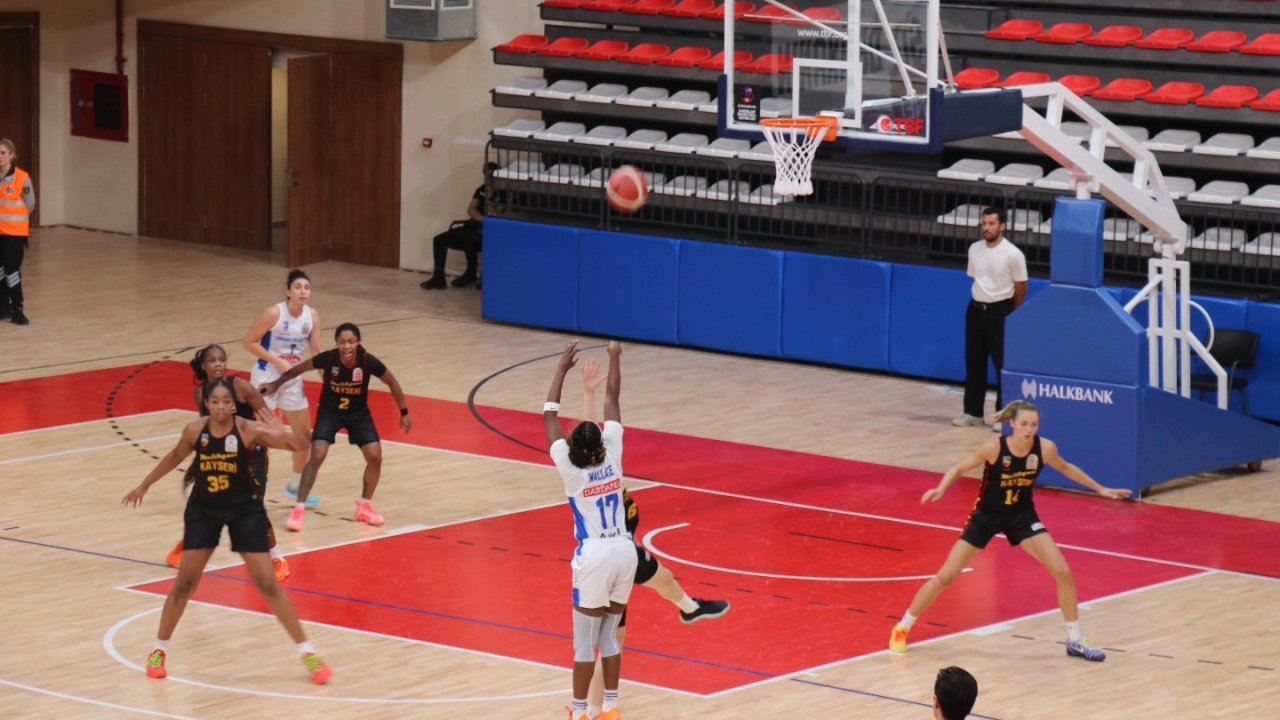 Melikgazi Kayseri Basketbol sezona galibiyetle başladı