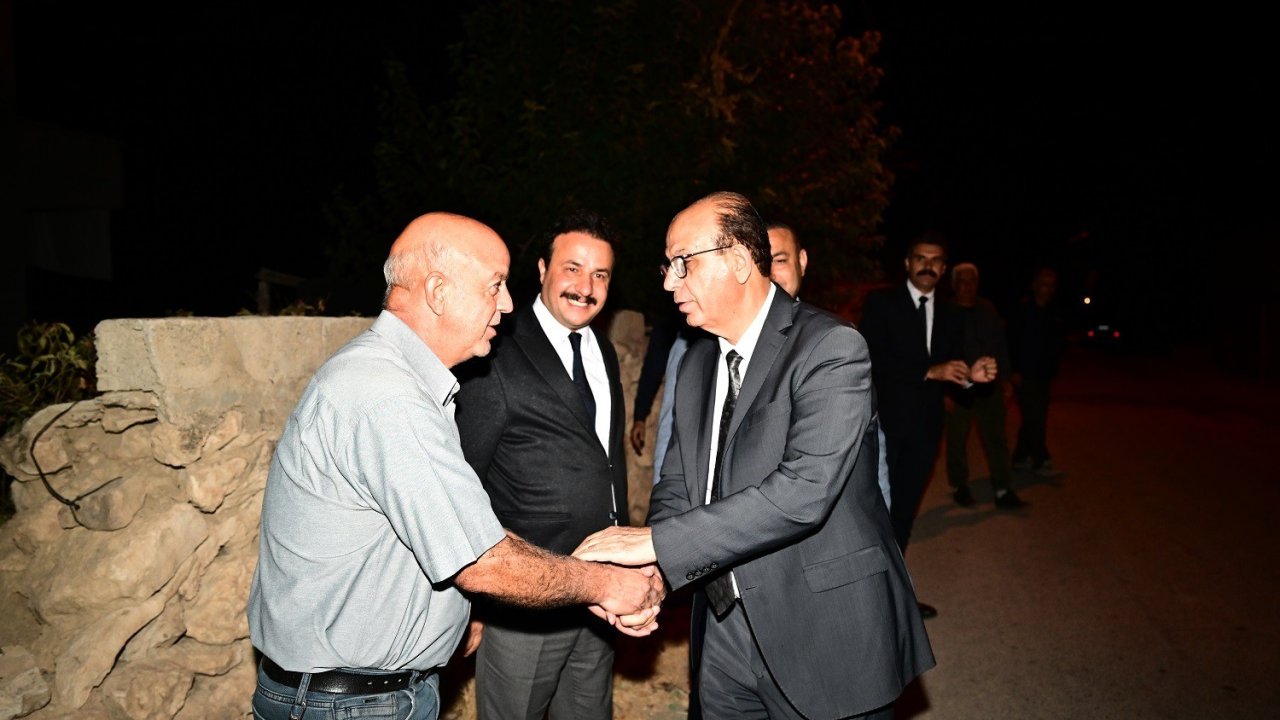 Mahalle mahalle gezen başkan, sorunlara yerinde çözüm üretiyor