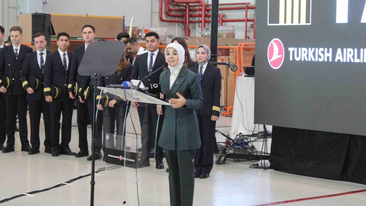 Aile ve Sosyal Hizmetler Bakanı Göktaş: "Son 20 yılda kadın pilot sayısı 50 kat arttı"