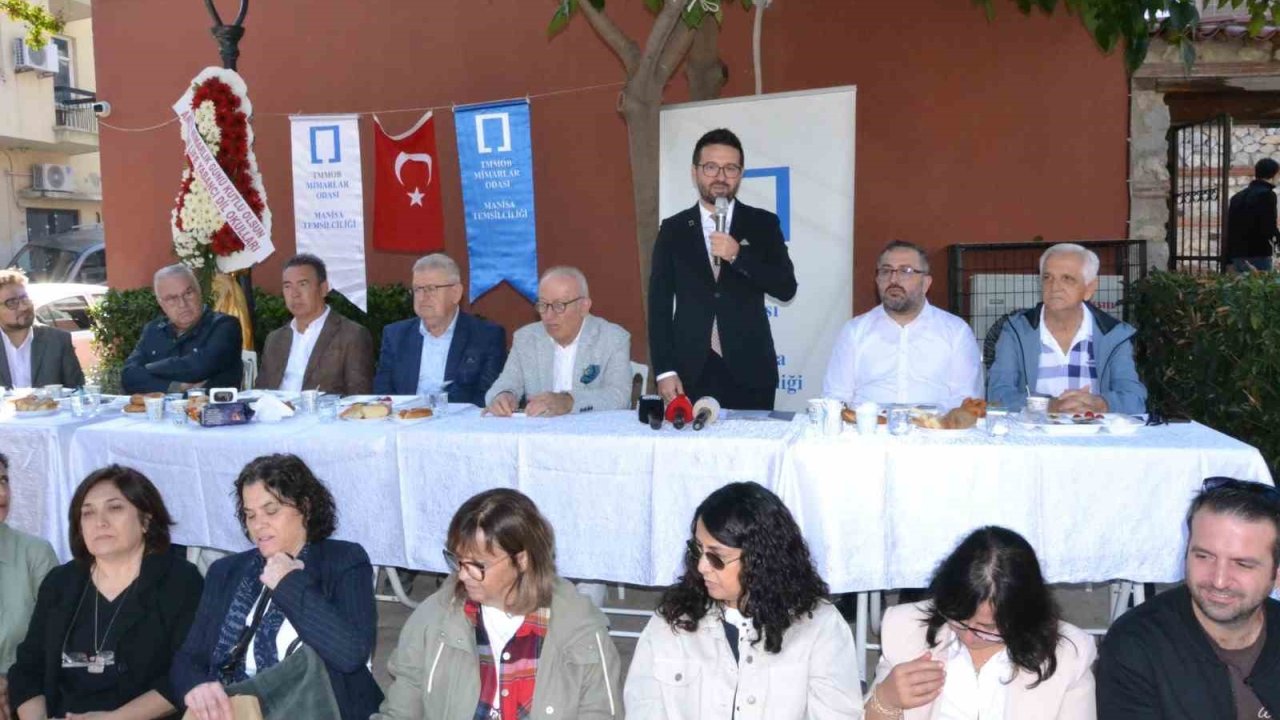 Manisa’da Dünya Mimarlık Günü kutlandı