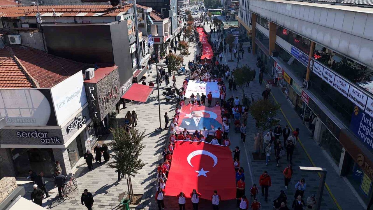 Düzce’de ’Amatör Spor Haftası’ etkinlikleri kortej ile başladı