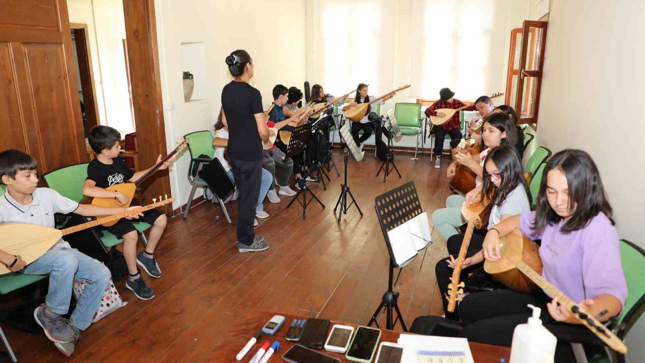 Talas’ta gençler için müzik yolculuğu başlıyor