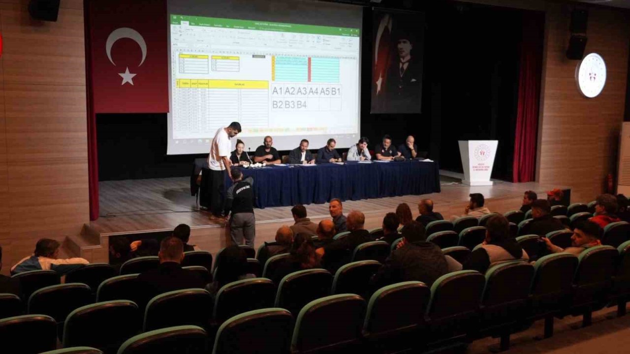 Düzce’de okul sporları fikstür çekimi gerçekleştirildi