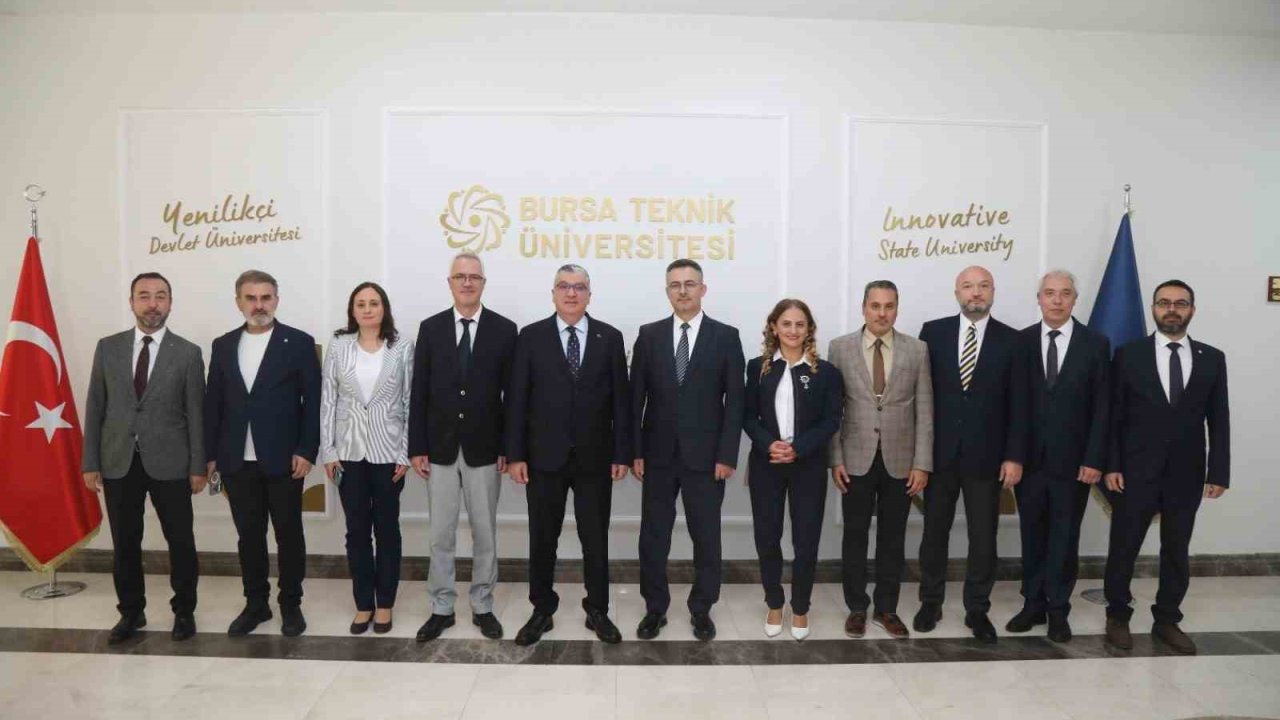 BTÜ Denizcilik Fakültesi’nde yeni dönem Bakan Yardımcısı Durmuş Ünüvar’ın dersiyle başladı