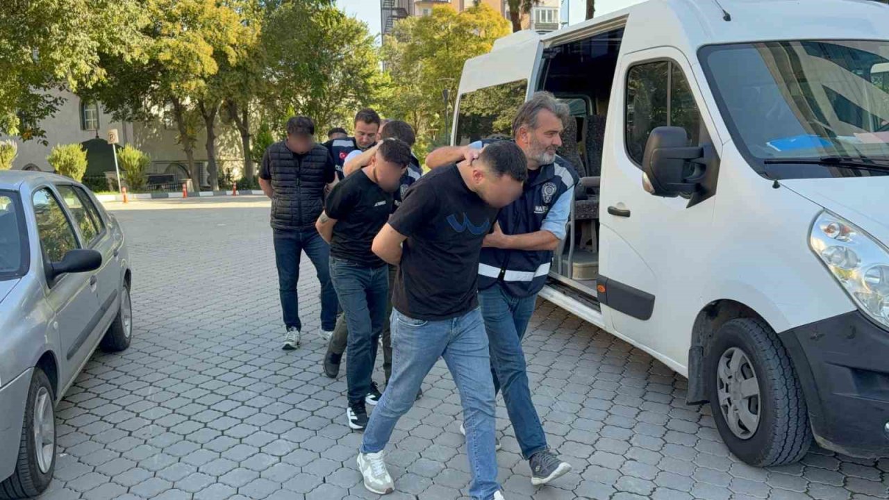 Samsun’da uyuşturucu ticaretinden gözaltına alınan 5 kişi adliyeye sevk edildi