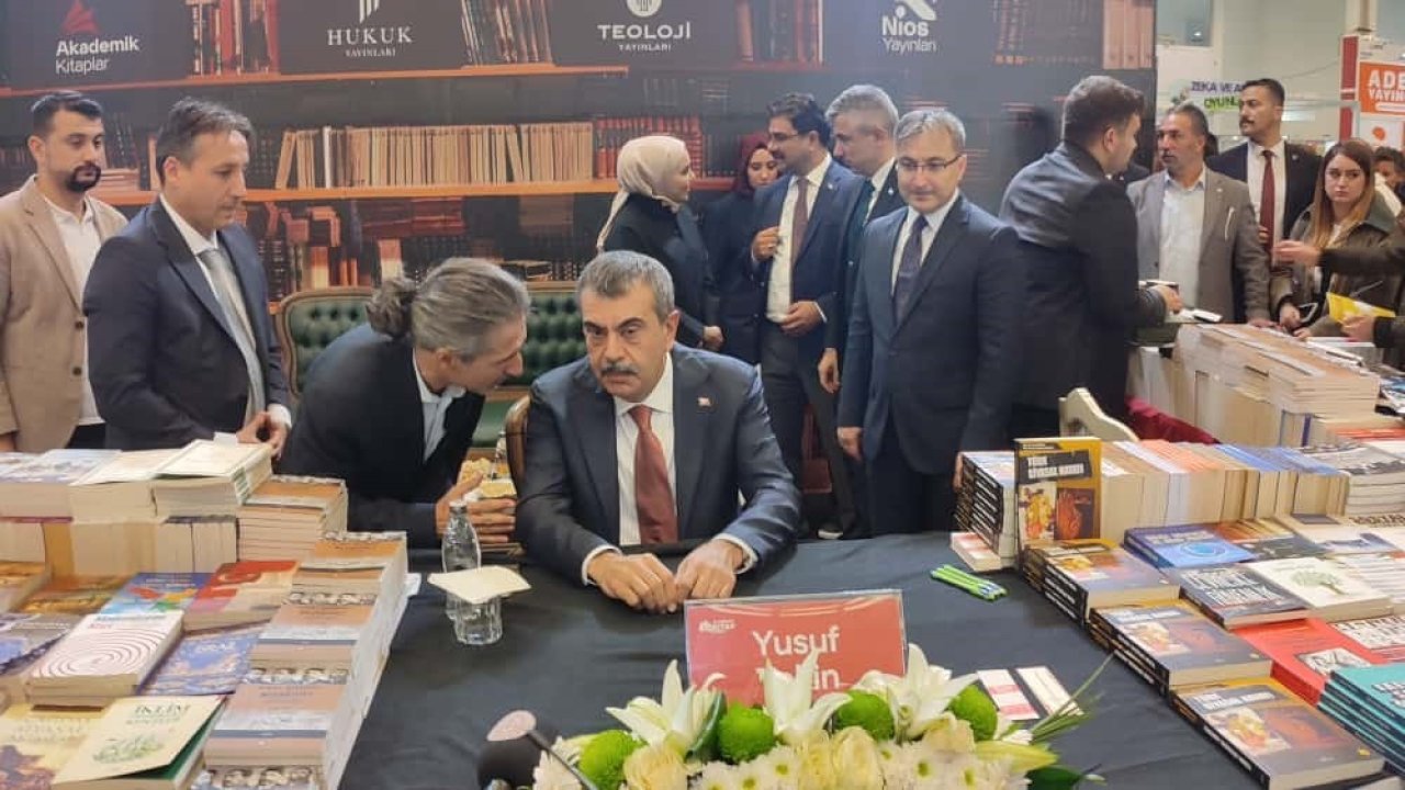 Bakan Tekin: "Çocuklarımız dünyanın diğer ülkelerinde olduğu gibi daha erken yaşlarda eğitim öğretim süreçlerini tamamlasınlar ve normal hayatın içerisinde toplumsal hayata dahil olsunlar"