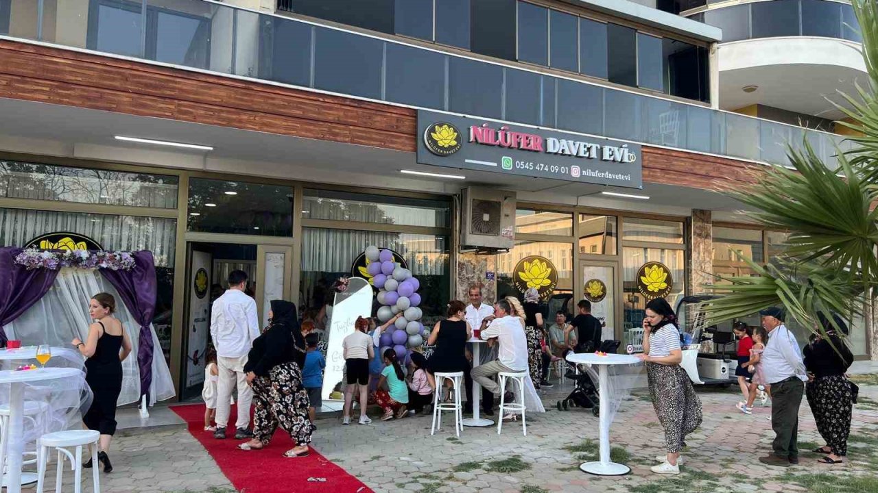 Anne kız el ele verdi, Köşk’teki tüm kadınların sorunlarına çözüm üretti