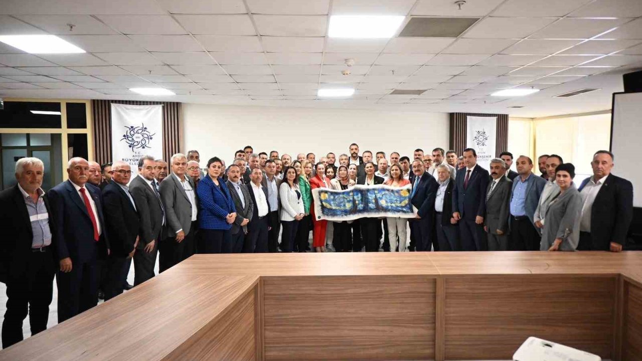 Başkan Çerçioğlu Efelerli muhtarlar ile bir araya geldi