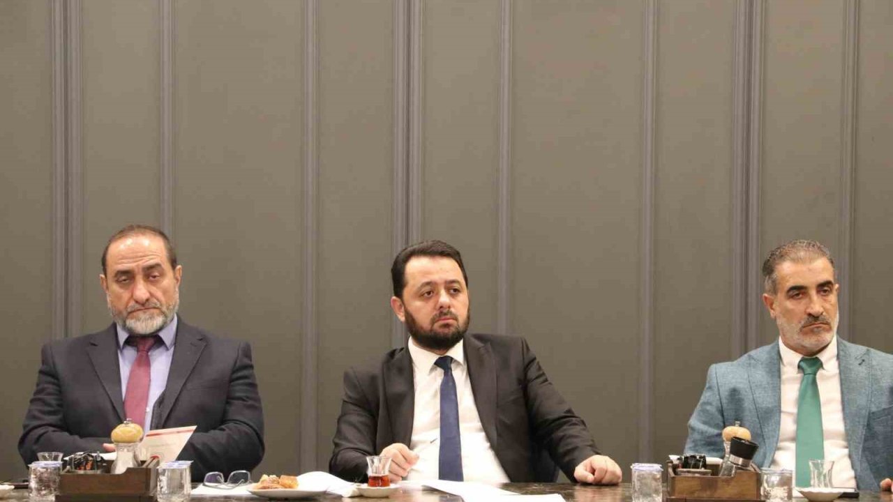 Camiler ve Din Görevlileri Haftası etkinliklerinin yanı sıra idari konular masaya yatırıldı.