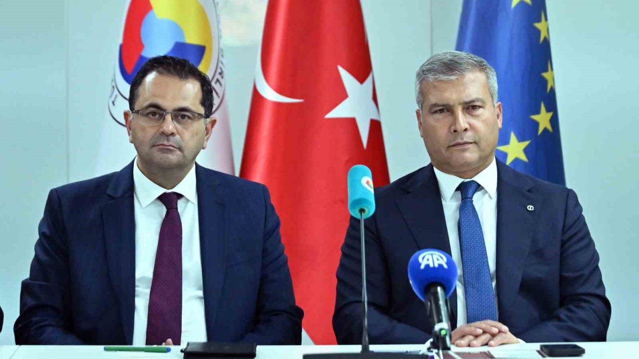 Rektör Adıgüzel, Brüksel’de Türk Dili ve Kültürü programını tanıttı