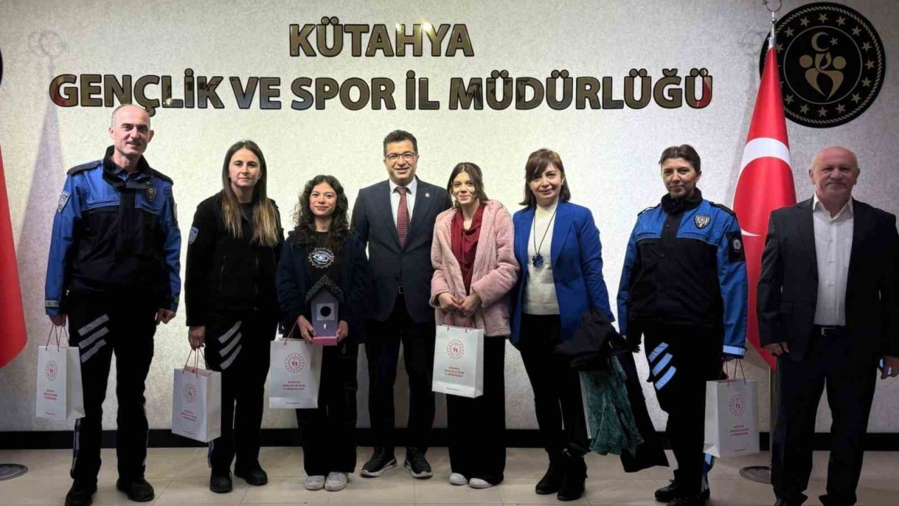 Kütahya Toplum Destekli Polislik Şube Müdürü özel öğrencilerle buluştu