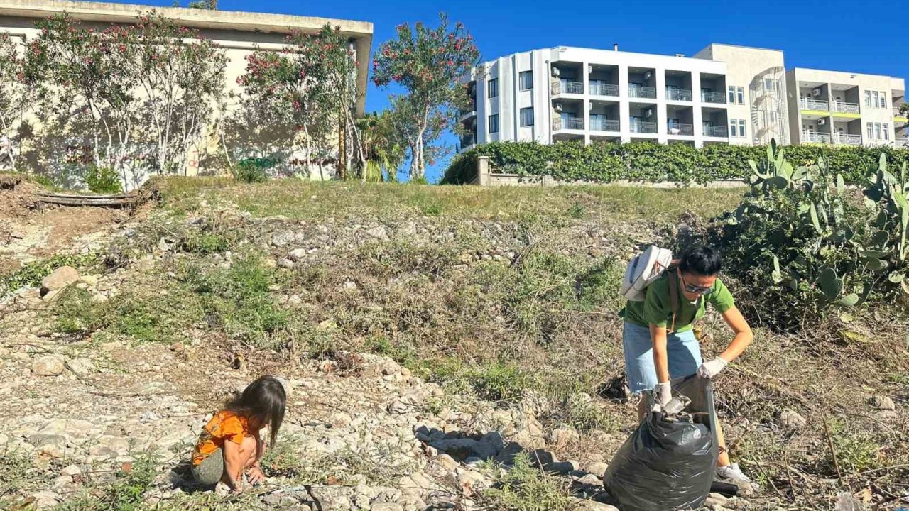 Yabancı uyruklu kadınlardan örnek temizlik etkinliği