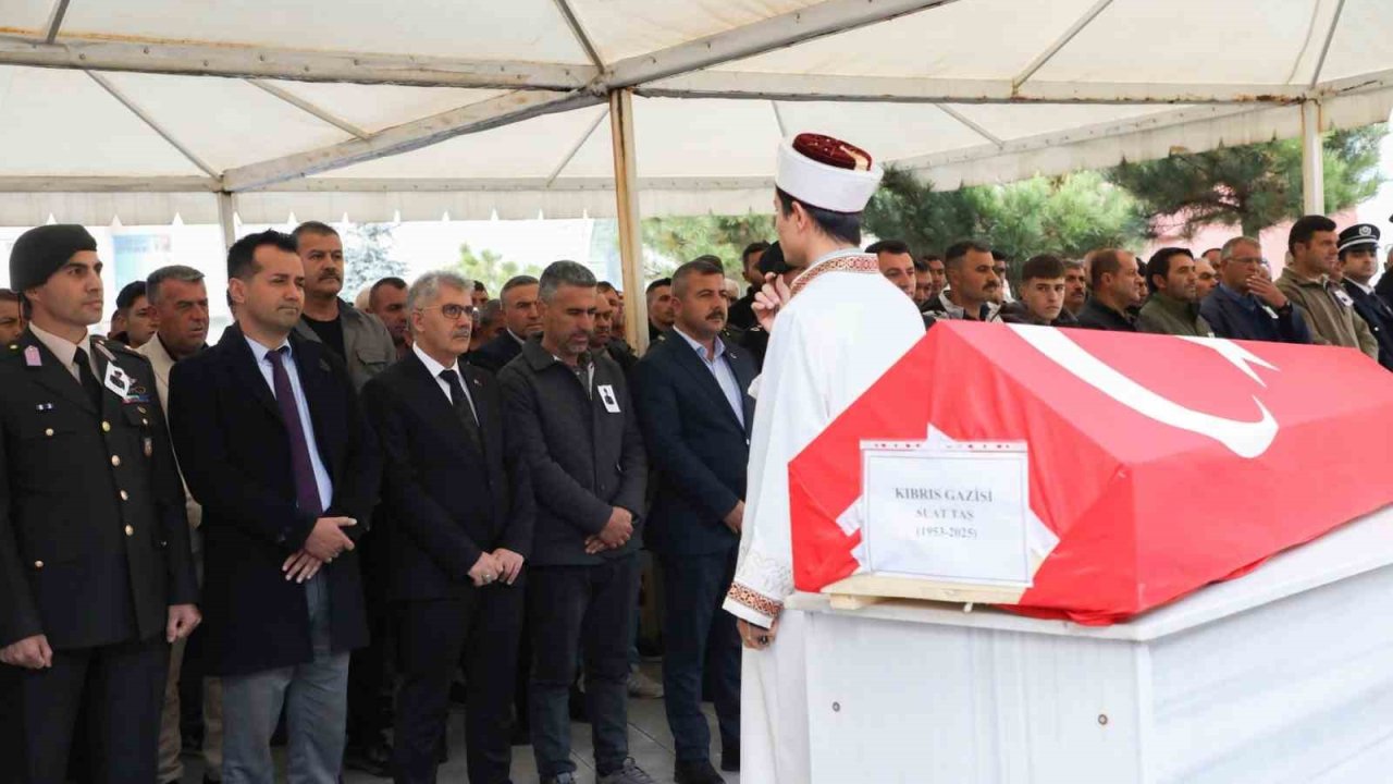 Kıbrıs Gazisi Suat Taş son yolculuğuna uğurlandı