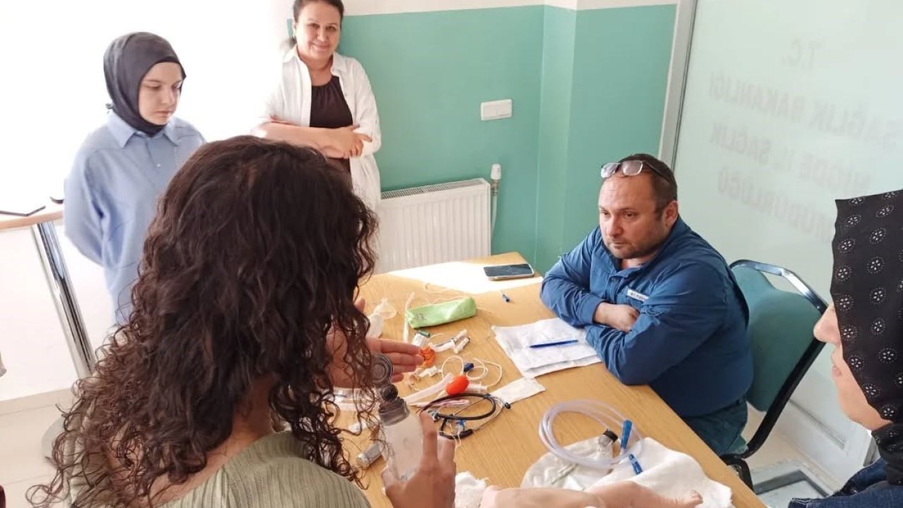 Niğde’de Yenidoğan Canlandırma Eğitimi düzenlendi