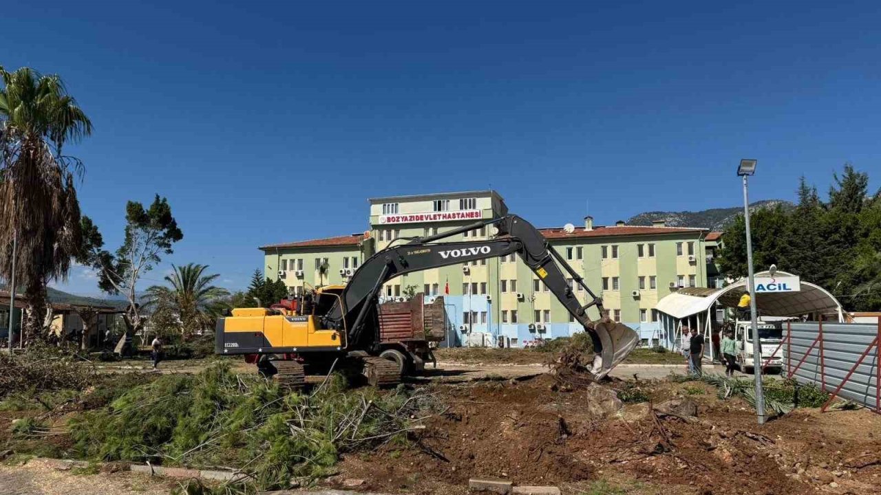 Bozyazı Devlet Hastanesi ek hizmet binası için ilk kazma vuruldu