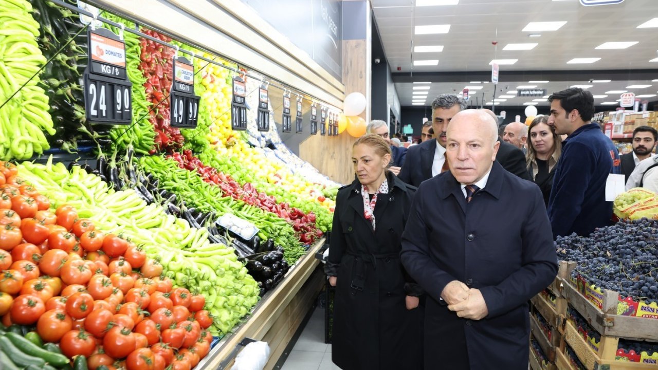 Halk Pazarı’nın 8’inci şubesi Hilalkent’te açıldı