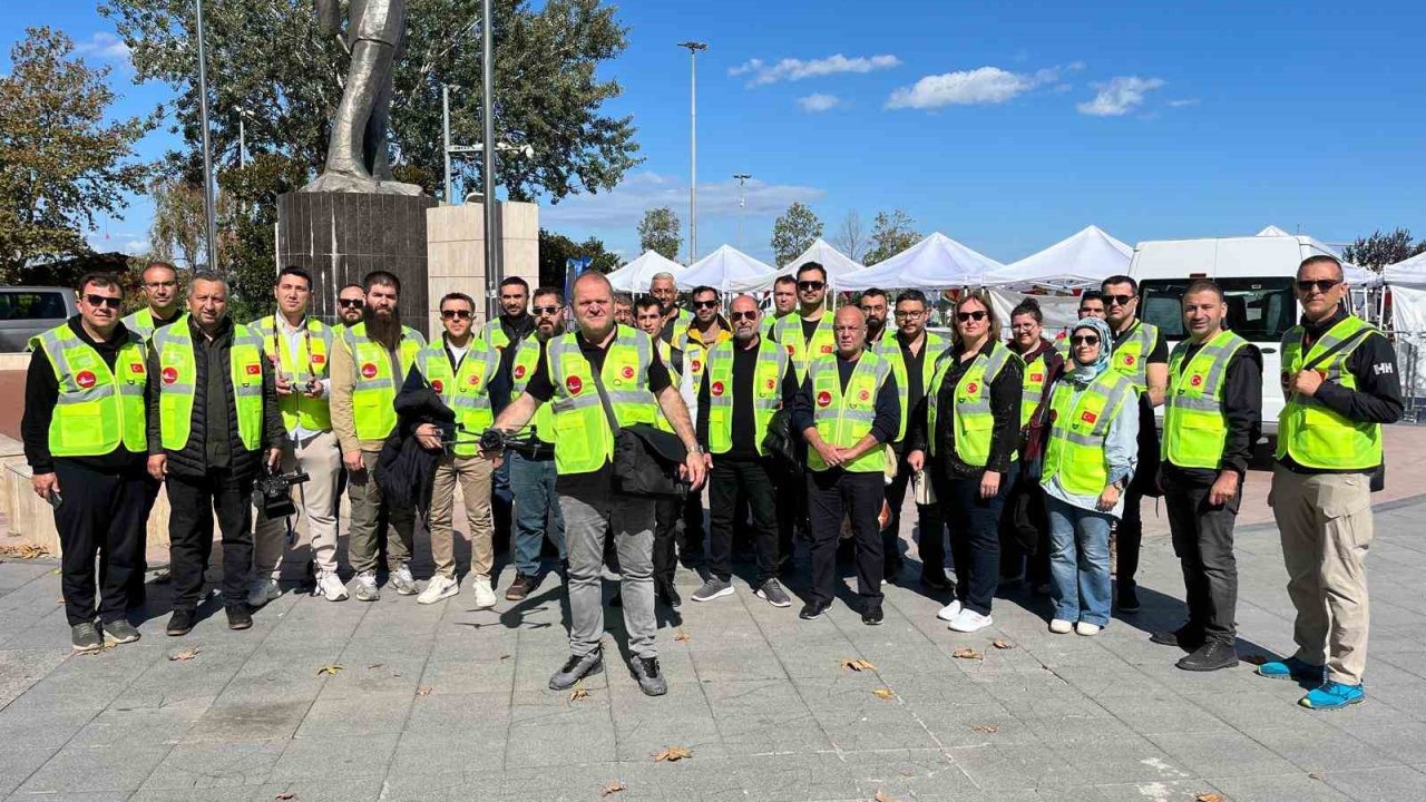 Türkiye’de ve dünyada bir ilk...Gönüllü droncular hayat kurtarmak için havada