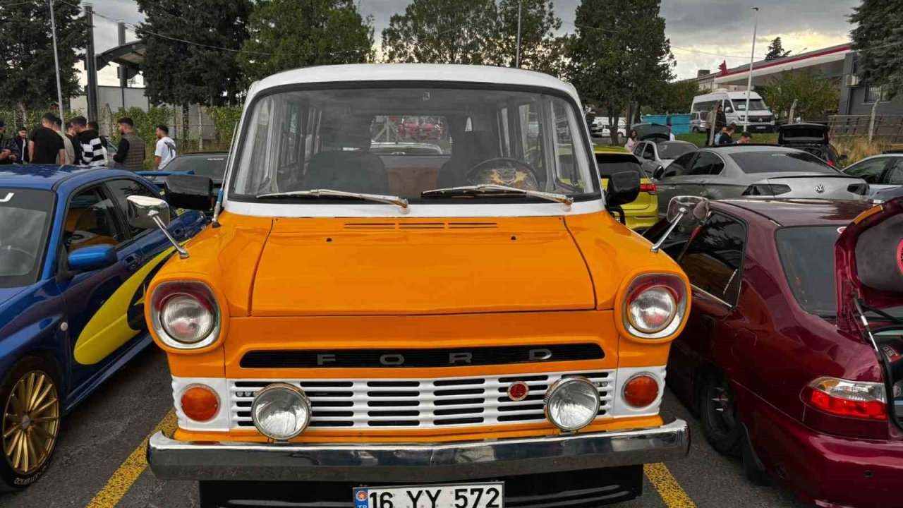 Modifiye tutkunları Lüleburgaz’da bir araya geldi