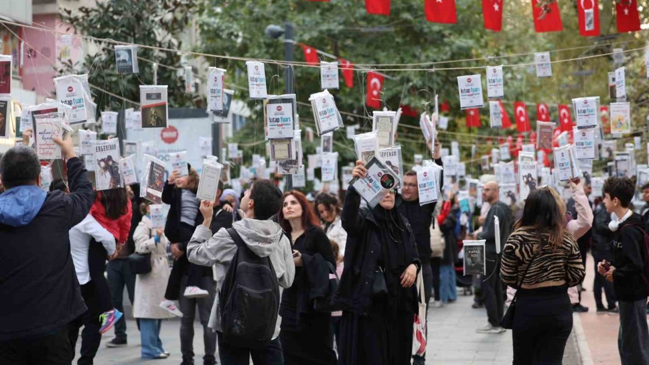 Kocaeli Kitap Fuarı yeni rekorunu kırdı: 1 milyon 48 bin 526 ziyaretçi