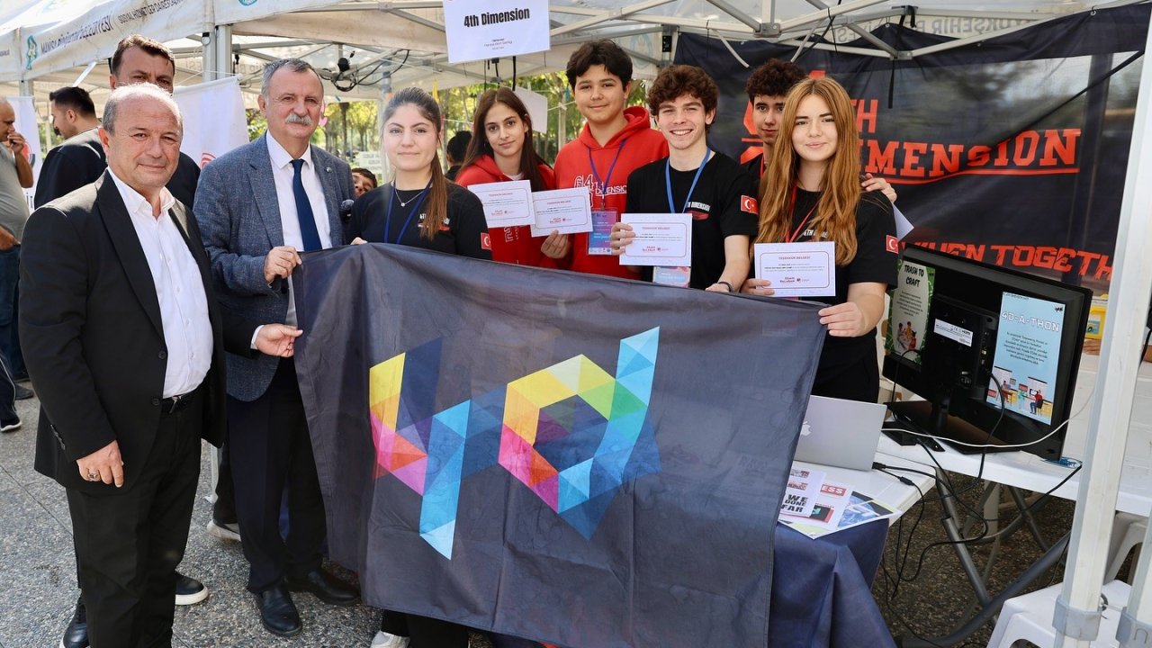 MANİFEST’te 30 bin öğrenci bilimin farklı yönlerini keşfetti