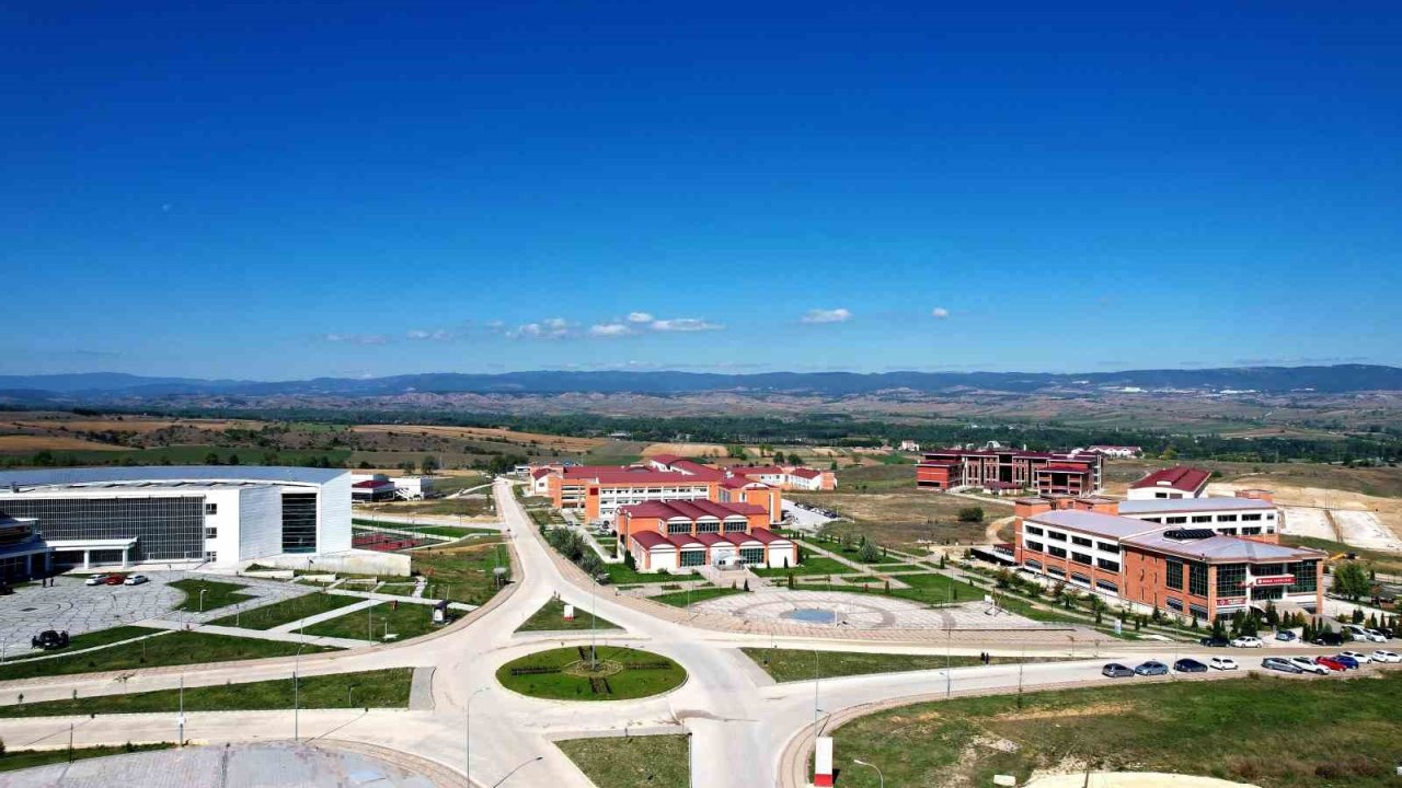 Kastamonu Üniversitesi, THE 2026 Dünya Üniversite sıralamasında yeniden yer aldı