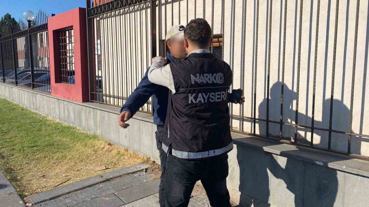 Narko-Okul uygulamasında 17 şahıs sorgulandı