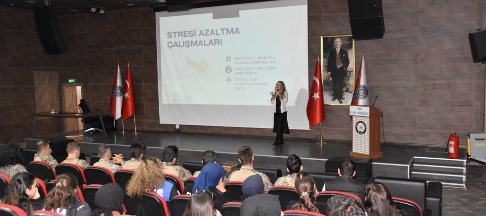 Kars'ta “Psikolojik İlk Yardım” Eğitimi Verildi