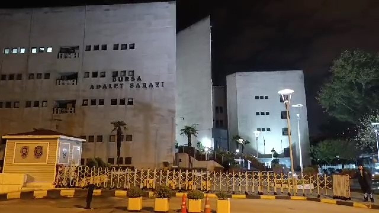 Aralarında CHP’li eski belediye başkanının da bulunduğu 15 şüpheli tutuklandı