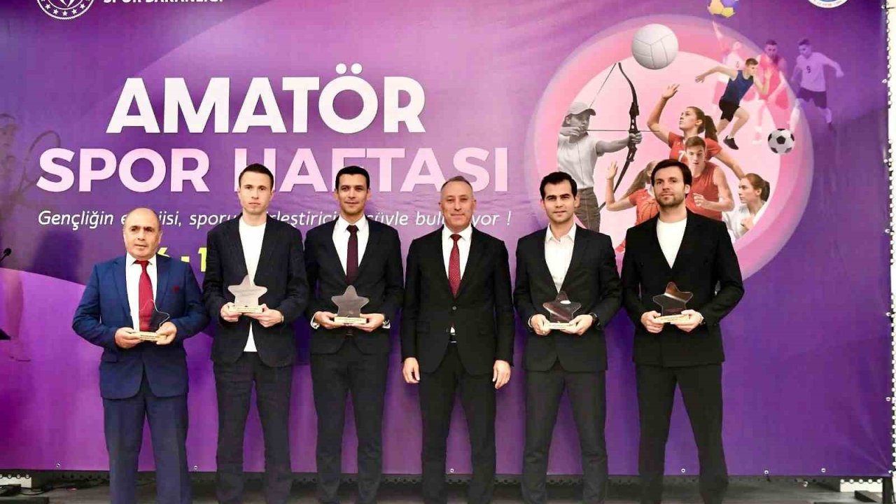 Balıkesir’de Amatör Spor Haftası "Sporun En’leri" ödül töreni ile sona erdi