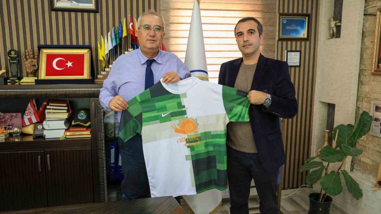 Çameli Belediyesinden Çameli Meslek Yüksekokulu Takımına tam destek