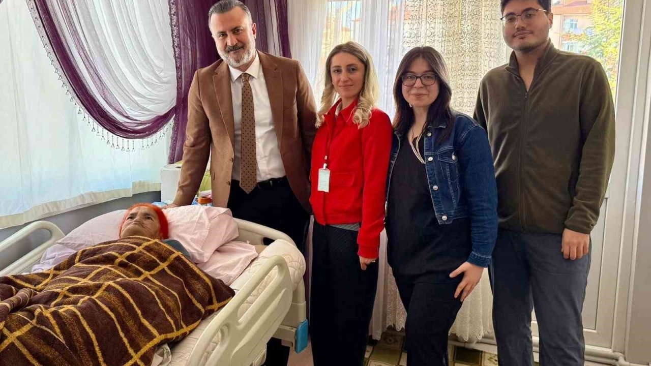 Akşehir’de evde sağlık hizmetine gönül dokunuşu