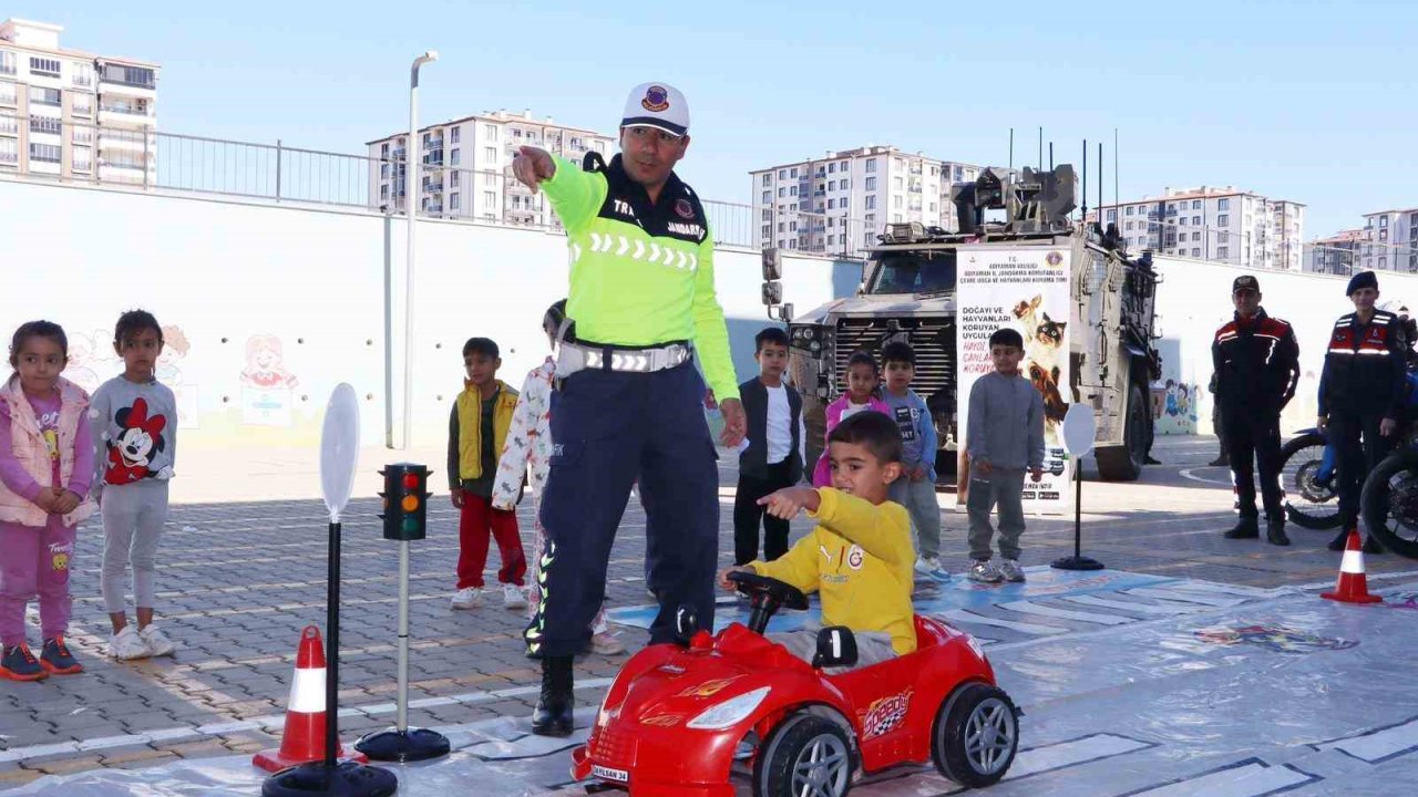 Öğrencilere tanıtım ve bilgilendirme etkinliği düzenledi