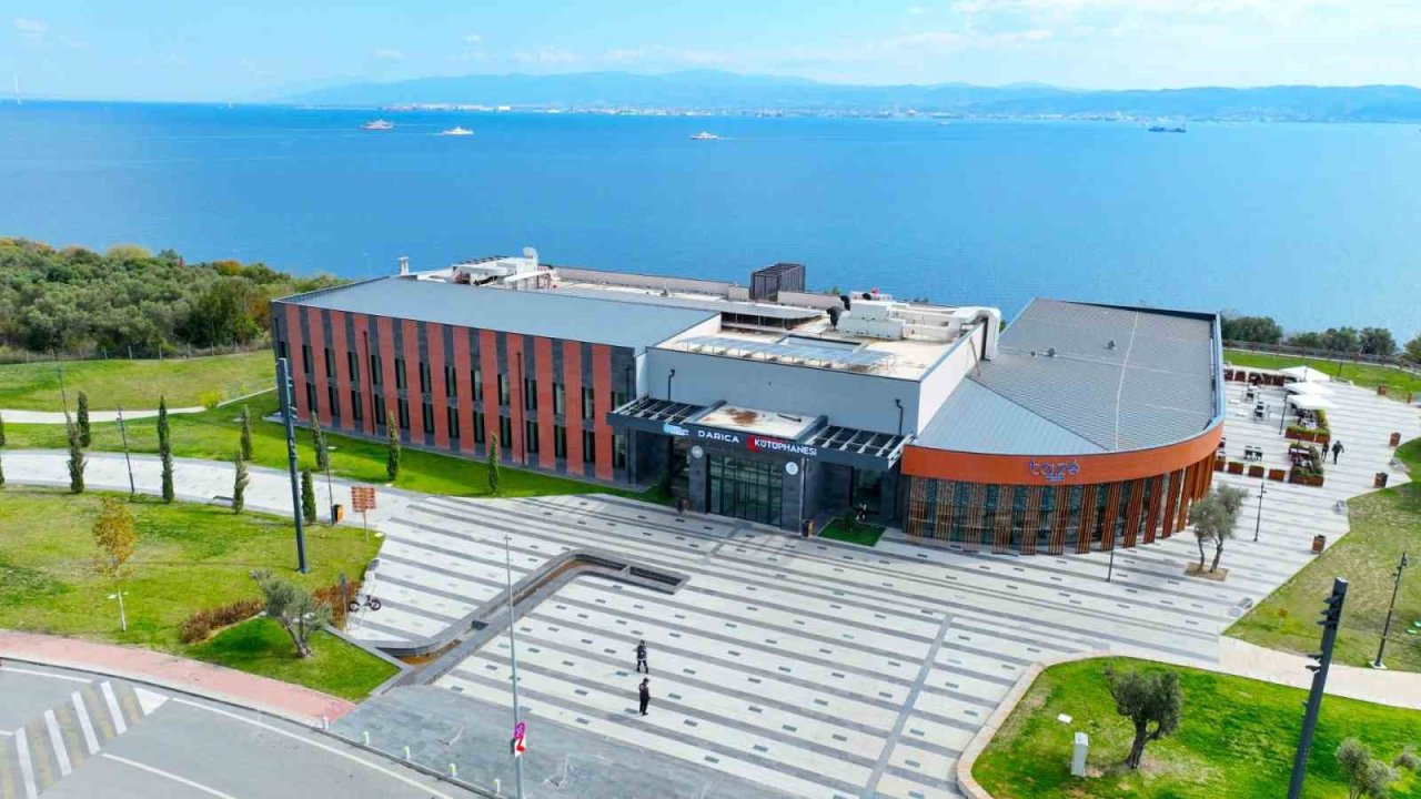 Büyükşehirin kütüphanelerine yeşil bina sertifikası