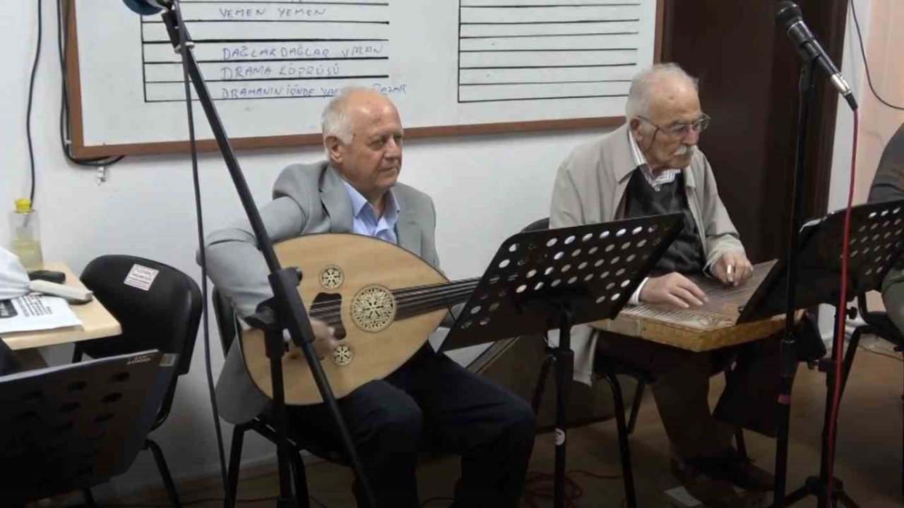 Mübadillerin torunları kültürlerini sanatla yaşatıyor