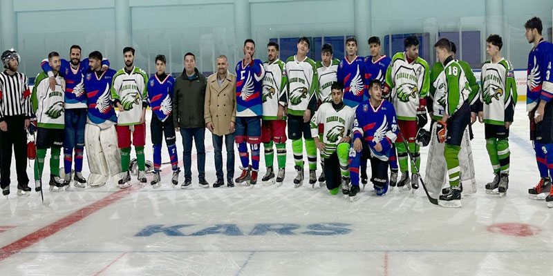 Kars’ta Buzun Üzerinde Heyecan Dolu Akşam